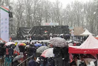 Despite Snowfall Rahul Addressed Gathering