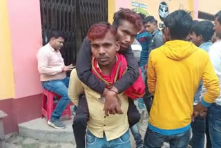 Brother carries specially-abled SRK fan on his back to watch Pathaan