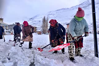 लाहौल स्पीति में बर्फबारी से गहराया पेयजल संकट