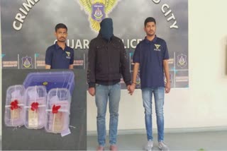 Ahmedabad Crime : યુવકે બુલિયન વેપારીને નકલી નોટો પધરાવી 500 ગ્રામ સોનું છેતરીને લઇ ગયો, અમદાવાદ પોલીસ પકડી લાવી