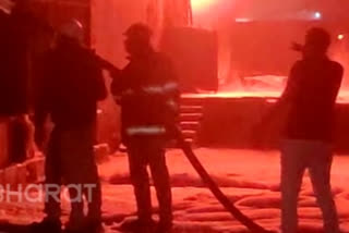Raipur Chhattisgarh paint factory fire one injured
