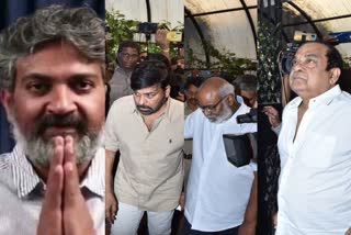 Rajamouli, Keeravani, Chiranjeevi and Brahmanandam arrive at Vishwanath's funeral