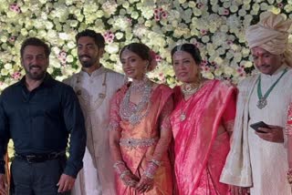 Salman Khan attends Pooja Hegde brother marriage