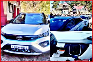 Himachal CM Sukhvinder Singh Sukhu flagged off electric vehicles.