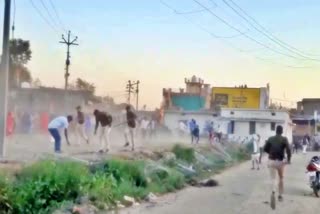 ujjain villagers Stones attack police team