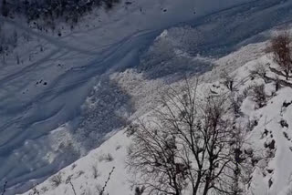 Avalanche hits JKs Gulmarg