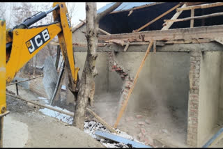 Jammu and Kashmir administration intensified their anti-encroachment drive on Saturday as the land illegally occupied by influential persons was retrieved. Although political parties have demanded that the poor be spared in the drive.