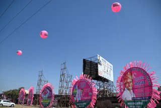 The stage is set for Telangana Chief Minister K Chandrasekhar Rao-led BRS party to hold its first meeting outside the state at Nanded in Maharashtra