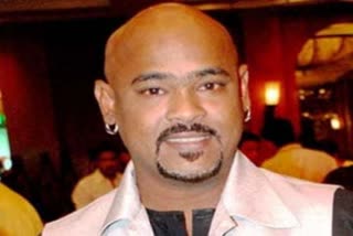 Vinod Kambli booked for hitting wife