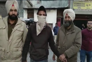 The Punjab Police chased the e-rickshaw driver on the roads of Amritsar