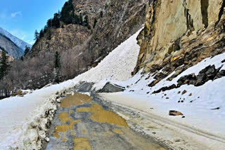 Avalanche in Shinku LA Pass in Lahaul Spiti.