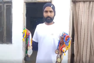 The young runner is struggling to find a job in gurdaspur