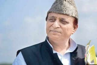 UP: SP leader Azam Khan uses sign language to respond media questions