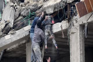 Etv BEarthquake in Turkey has killed 3400 people so farharat