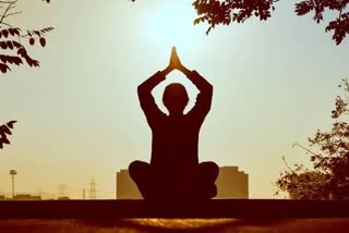 Yoga and naturopathy: કેન્સરના દર્દીઓ માટે યોગ અને નેચરોપેથી અસરકારક સાબિત થઈ શકે છે