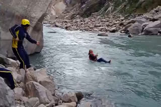 Tourist Rescue in Chamoli