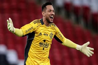 Brazil goalkeeper Diego Alves joins Celta Vigo