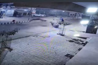 Speeding bike hits scooter in Lucknow, crash captured on CCTV