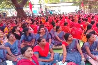 Anganwadi Workers Protest in mahasamund