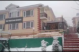 Moderate snowfall in tourist destination Pahalgam