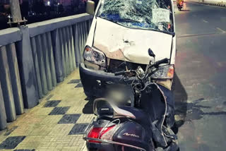 Car hit scooter in Surat