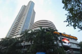 Stock Market India: છેલ્લા દિવસે માર્કેટમાં કડાકો, સેન્સેક્સ 123 પોઈન્ટ તૂટ્યો