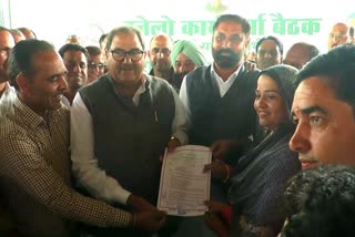 Sarpanch submitted memorandum to Abhay Chautala