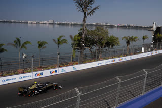 formula e  formula e racing today  formula e racing  hyderabad formula e  ഫോര്‍മുല ഇ  ഫോര്‍മുല ഇ റേസിങ് മത്സരം  ഹുസൈന്‍ സാഗര്‍  സിംഗിൾ സീറ്റർ ഇലക്‌ട്രിക് റേസ്