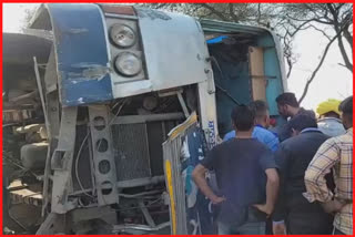 Bus overturned on Bathinda Mansa highway
