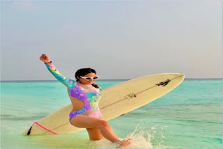 Hina Khan beach look in monokini