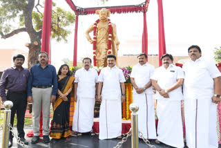 Tamil Nadu CM inaugurates new statue for freedom fighters