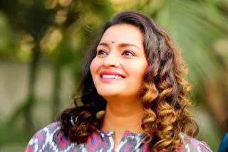 actress renu desai