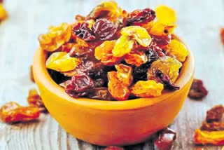 soaked raisins for anemia