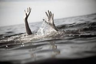 Couple drowns in sea