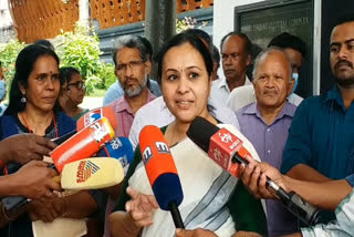 Health card for hotel workers  Minister Veena George on Health card  Health Minister Veena George on Health card  Health Minister Veena George  Health card  ആരോഗ്യ മന്ത്രി  ആരോഗ്യ മന്ത്രി വീണ ജോര്‍ജ്  ഭക്ഷ്യ സുരക്ഷ  ഹോട്ടല്‍ ജീവനക്കാര്‍ക്ക് ഹെല്‍ത്ത് കാര്‍ഡ്  ഹെല്‍ത്ത് കാര്‍ഡ്