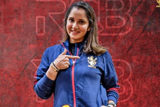 Sania Mirza to mentor RCB  Sania Mirza in RCB  Sania Mirza WPL  Women Premier League  ಮಹಿಳಾ ಪ್ರೀಮಿಯರ್ ಲೀಗ್ 2023  ಆರ್​ಸಿಬಿ ಮೆಂಟರ್​ ಆಗಿ ಮೂಗುತ್ತಿ ಸುಂದರಿ ಆಯ್ಕೆ  ಮಹಿಳಾ ಪ್ರೀಮಿಯರ್ ಲೀಗ್  ರಾಯಲ್ ಚಾಲೆಂಜರ್ಸ್ ಬೆಂಗಳೂರು  ಮಹಿಳಾ ತಂಡಕ್ಕೆ ಮೆಂಟರ್ ಆಗಿ ಟೆನಿಸ್ ತಾರೆ ಸಾನಿಯಾ ಮಿರ್ಜಾ  ಮಾರ್ಚ್ 4 ರಿಂದ ಚುಟುಕು ಆಟ ಆರಂಭ  ಫ್ರಾಂಚೈಸಿ ಈ ಪ್ರಕ್ರಿಯೆಯಲ್ಲಿ ಪ್ರಮುಖ ನಿರ್ಧಾರ  ಭಾರತದ ಟೆನಿಸ್ ದಿಗ್ಗಜ ಸಾನಿಯಾ ಮಿರ್ಜಾ