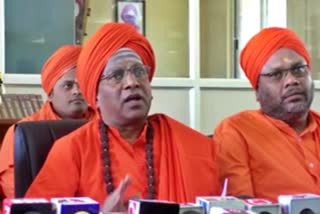 Tontadarya Siddarama Swamiji spoke