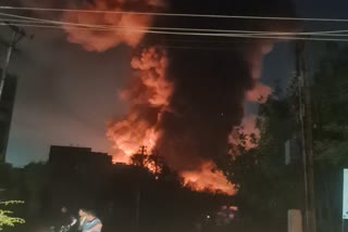 Fierce fire in Solapur Gujarat rubber factory