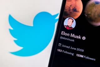 Twitter CEO elon musk hints about Twitter new ce