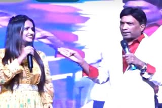 Sunil Pal performed in Mainpat Festival