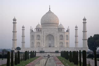 Taj Mahal Free Entry for three days