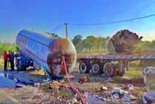 Truck carrying LPG cylinders rams into another in Ajmer, four dead