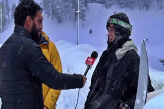 Foreigners In Gulmarg