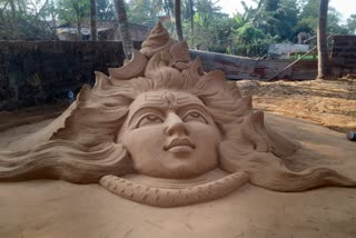 Artists expressed devotion through sand Art