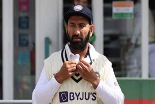 pujara duck in 100th test