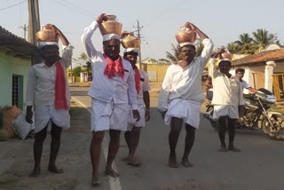 villagers-walked-a-distance-of-35-km-and-brought-the-ganges-for-lingabhisheka