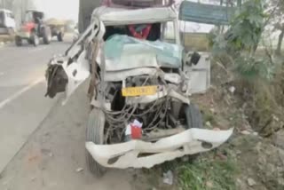 Collision between pickup and bus in Sangrur