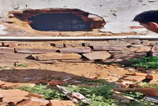 tunnel in bank