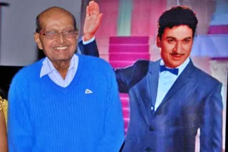 Senior director Bhagwan is no more  Senior director Bhagwan films  Bhagwan and Rajkumar combination movies  Senior director Bhagwan passes away  ಸಿನಿಮಾ ನಿರ್ದೇಶನ ಮಾಡಿದ ಭಗವಾನ್​ ಇನ್ನಿಲ್ಲ  ರಾಜ್​ಕುಮಾರ್​ಗೆ ಅತಿ ಹೆಚ್ಚು ಸಿನಿಮಾ  ಹಿರಿಯ ನಿರ್ದೇಶಕ ಭಗವಾನ್ ಇನ್ನಿಲ್ಲ  ಇಹ ಲೋಕತ್ಯಜಿಸಿದ ನಿರ್ದೇಶಕ ಭಗವಾನ್​ ವಯೋಸಹಜ ಕಾಯಿಲೆಯಿಂದ ಬಳಲುತ್ತಿದ್ದ ಭಗವಾನ್  ಭಗವಾನ್ ಅವರು ಇಂದು ಬೆಳಗ್ಗೆ ನಿಧನ  ಆಪರೇಷನ್ ಡೈಮಂಡ್ ರಾಕೆಟ್  ನೀನು ನಕ್ಕರೆ ಹಾಲು ಸಕ್ಕರೆ