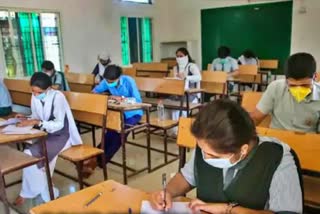 CBSE Exam: સોમવારથી શરુ થશે CBSE બોર્ડની મુખ્ય પરીક્ષાઓ